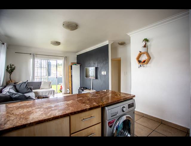 2 BEDROOM APARTMENT RENTED IN TYGER WATERFRONT